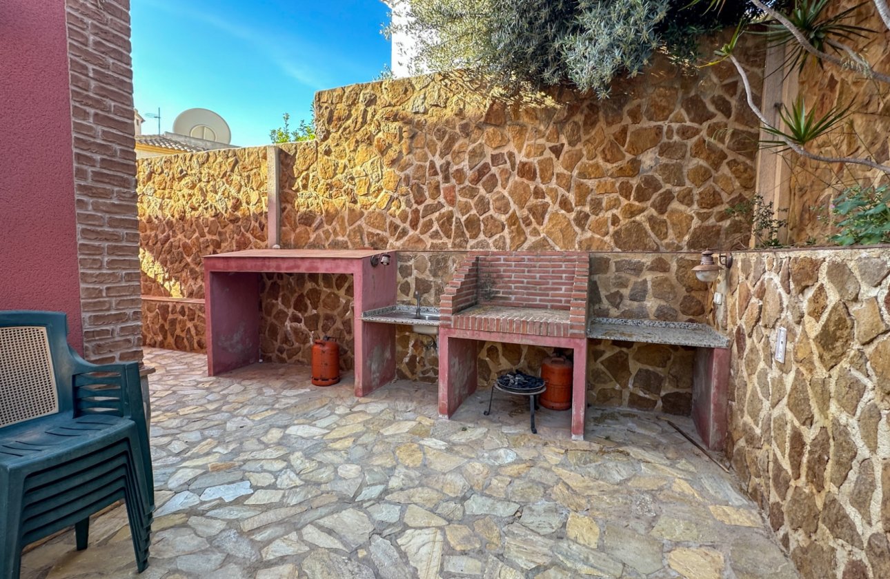 Resale - Town House -
San Miguel de Salinas - Inland