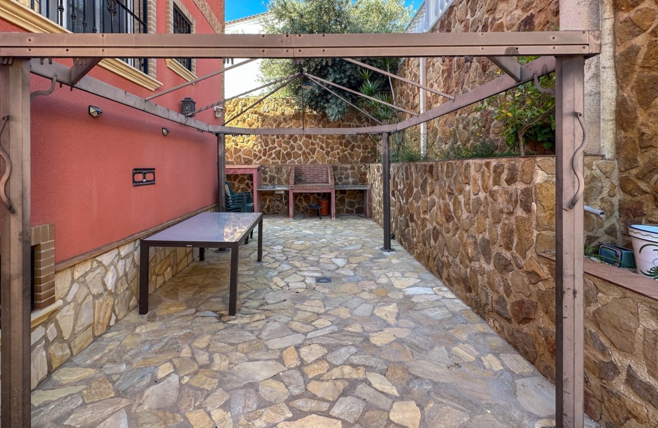 Resale - Town House -
San Miguel de Salinas - Inland