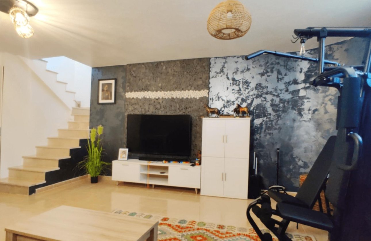 Resale - Town House -
San Miguel de Salinas - Mirador De San Miguel