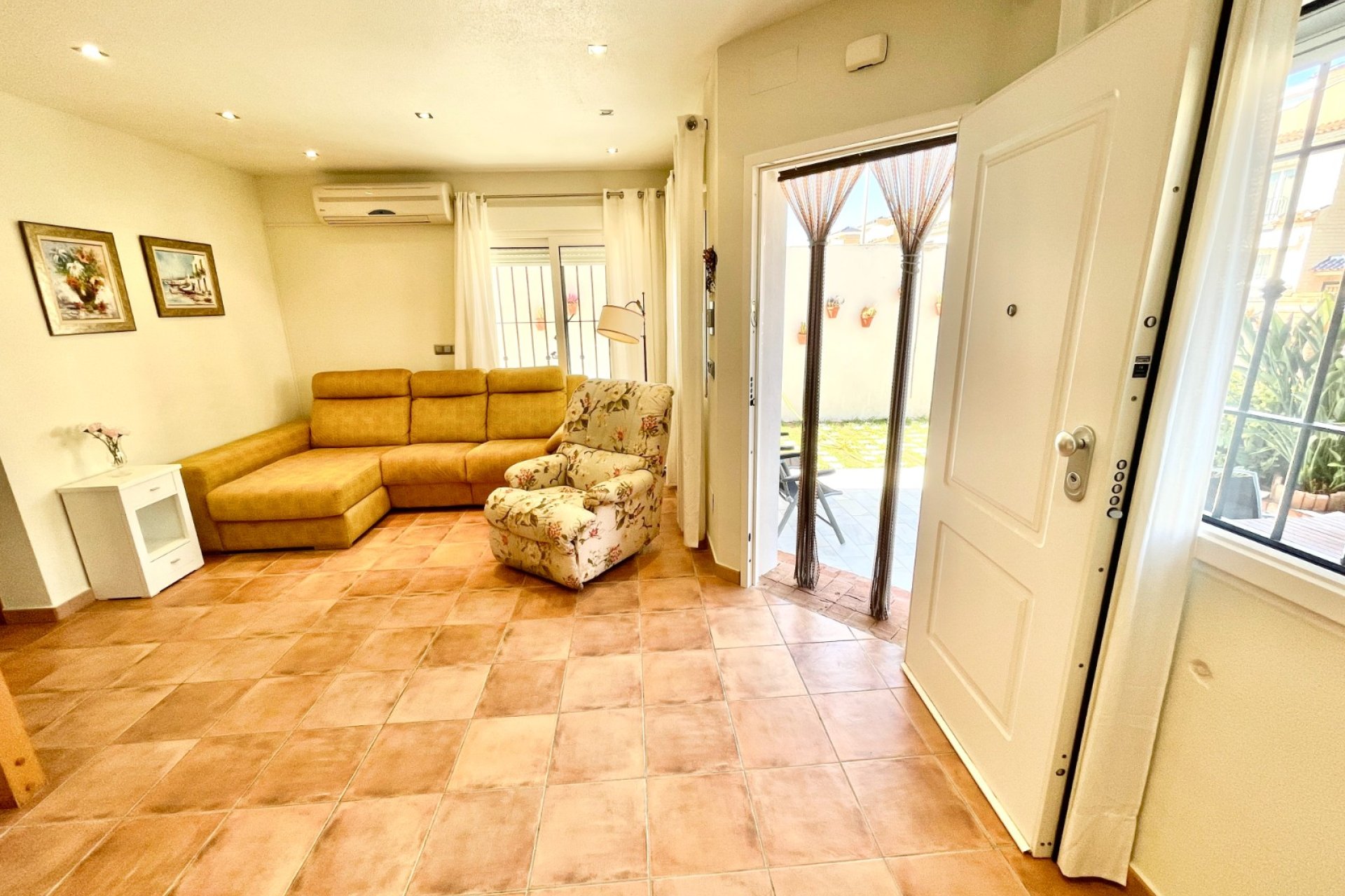 Resale - Town House -
Torre de la Horadada - Costa Blanca