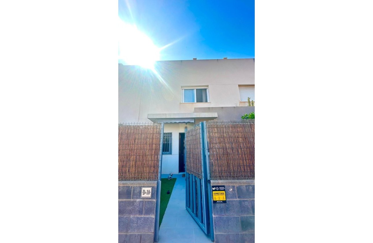 Resale - Town House -
Torrevieja - Aguas Nuevas