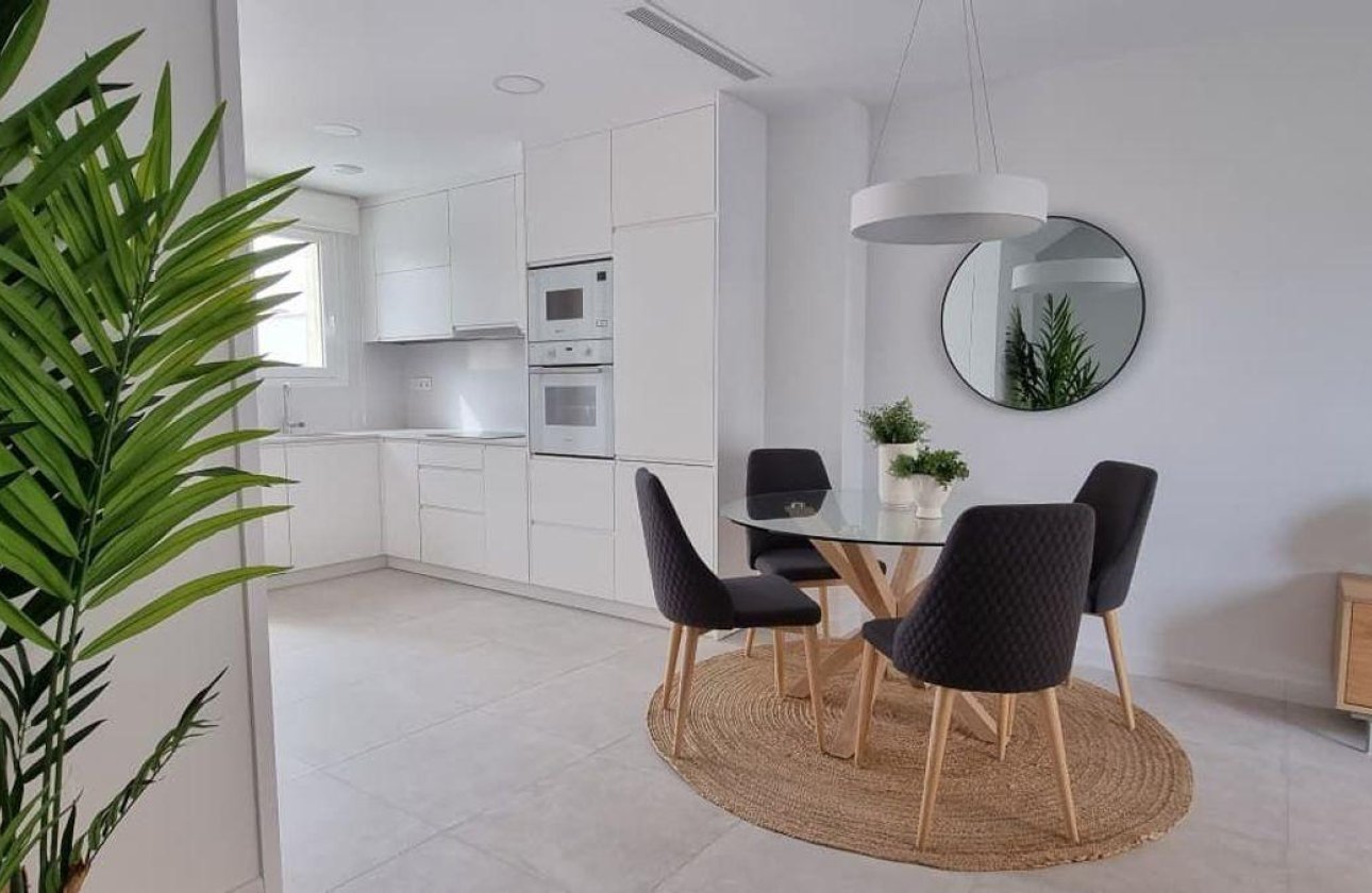 Resale - Town House -
Torrevieja - Aguas Nuevas