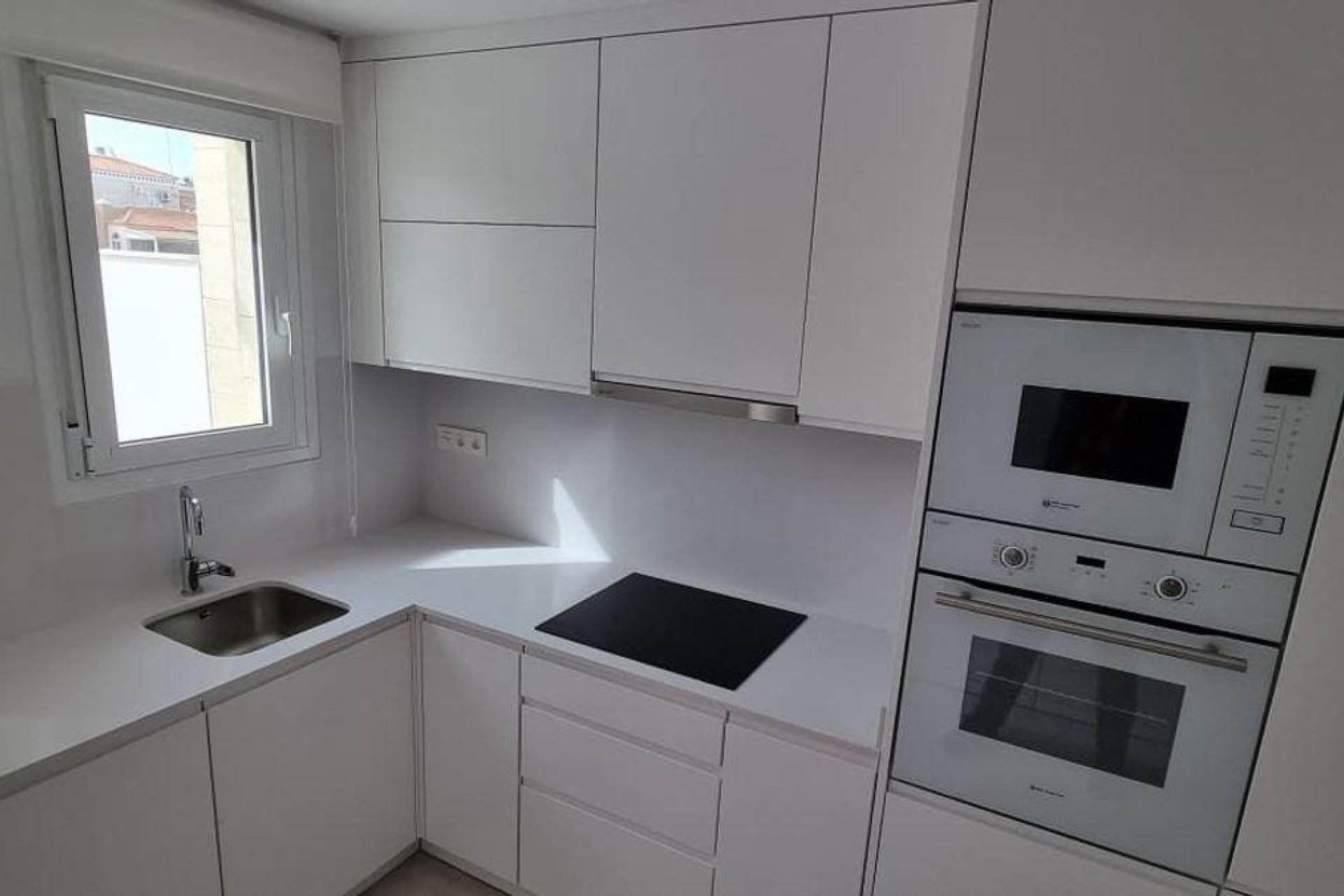 Resale - Town House -
Torrevieja - Aguas Nuevas