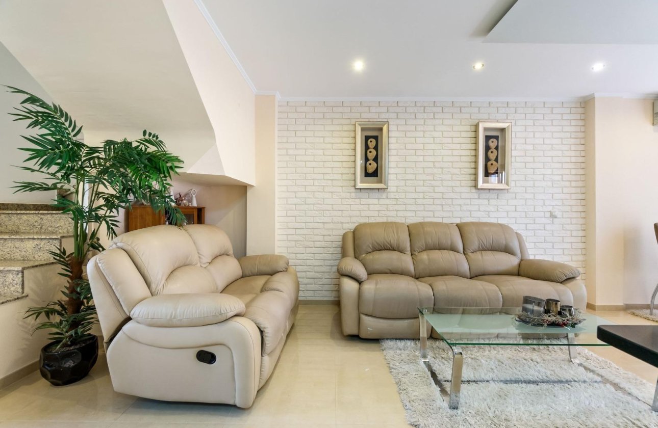 Resale - Town House -
Torrevieja - Aguas Nuevas