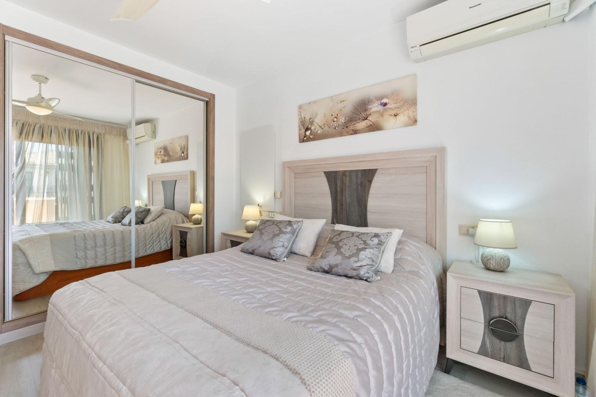 Resale - Town House -
Torrevieja - Aguas Nuevas