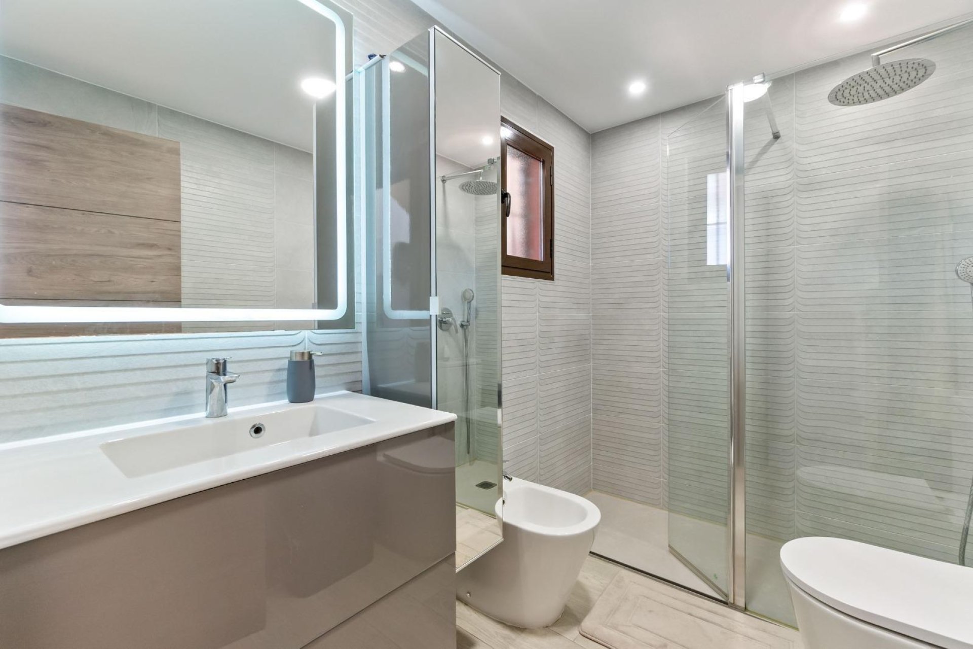 Resale - Town House -
Torrevieja - Aguas Nuevas