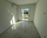 Resale - Town House -
Torrevieja - Aguas Nuevas
