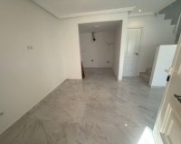 Resale - Town House -
Torrevieja - Aguas Nuevas