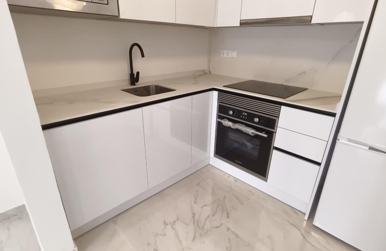 Resale - Town House -
Torrevieja - Aguas Nuevas