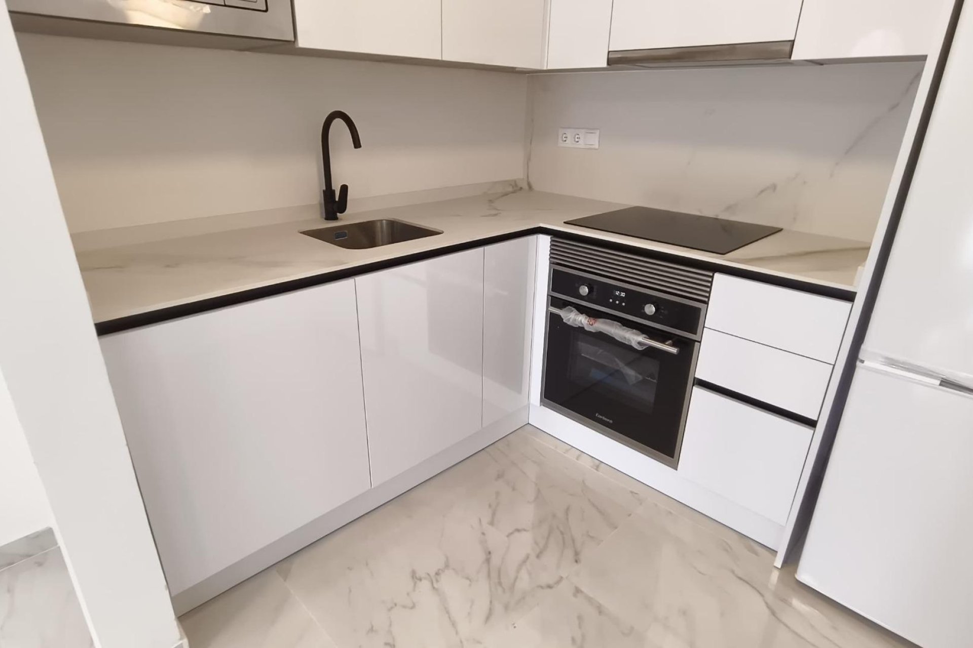 Resale - Town House -
Torrevieja - Aguas Nuevas