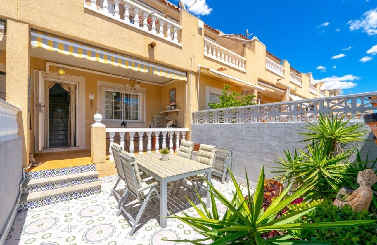 Resale - Town House -
Torrevieja - Aguas Nuevas