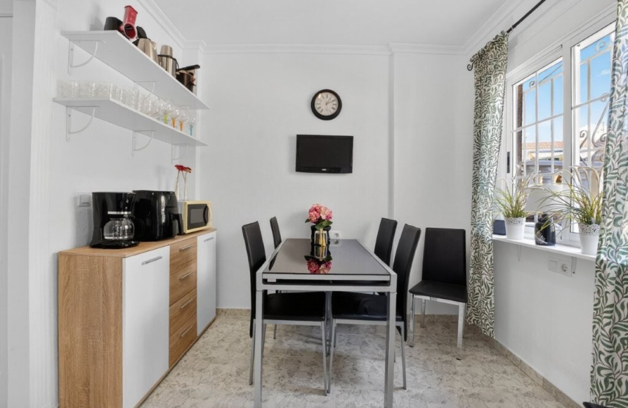 Resale - Town House -
Torrevieja - Aguas Nuevas