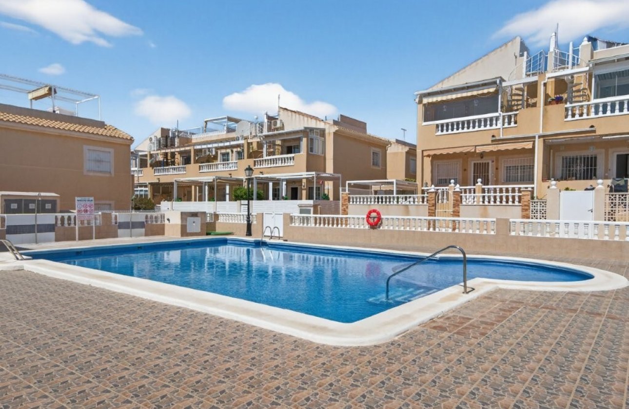 Resale - Town House -
Torrevieja - Aguas Nuevas