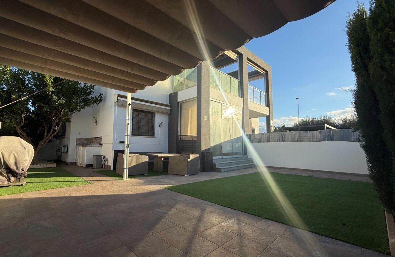 Resale - Town House -
Torrevieja - Aguas Nuevas