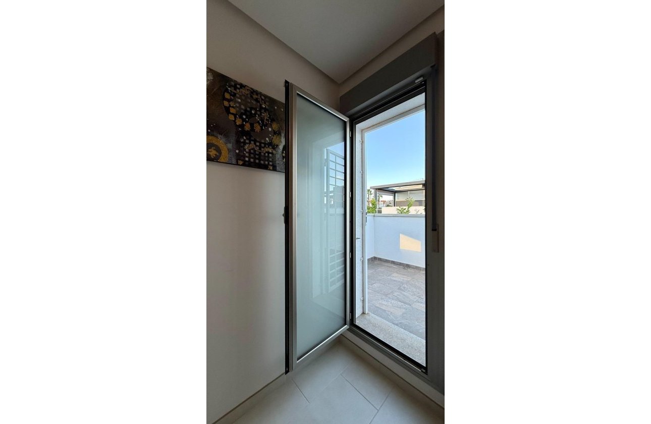 Resale - Town House -
Torrevieja - Aguas Nuevas