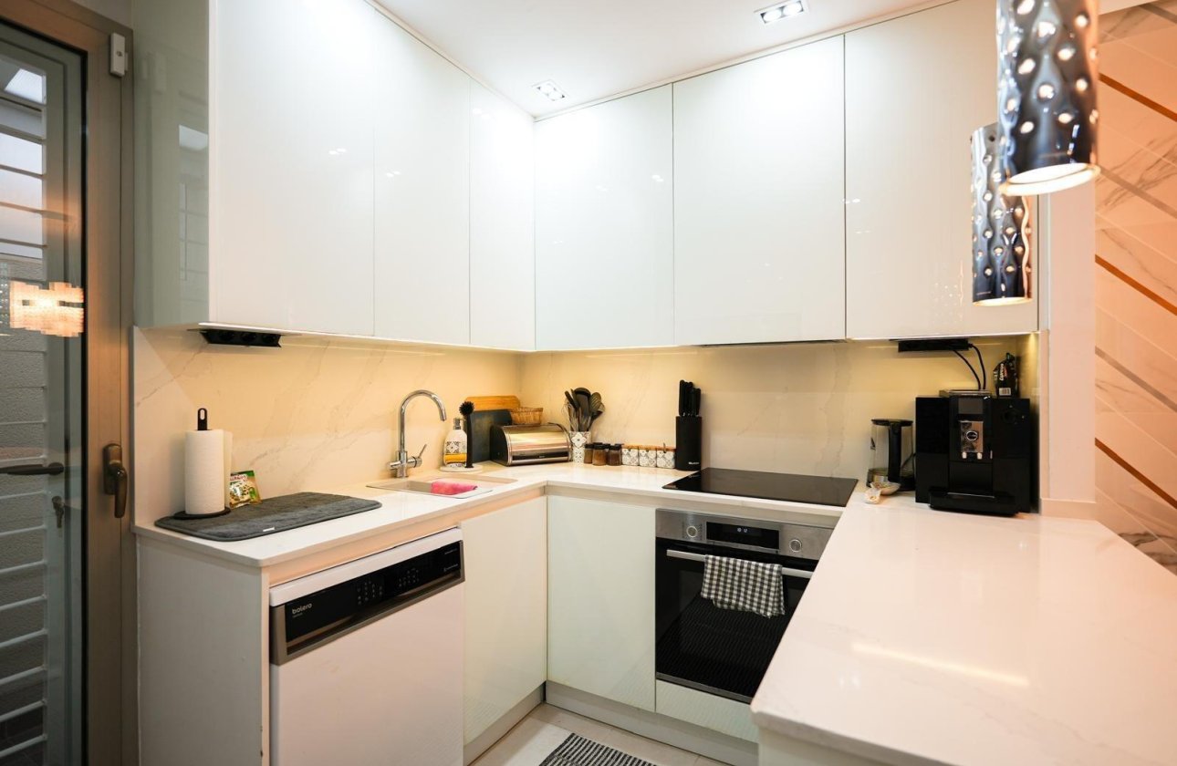 Resale - Town House -
Torrevieja - Aguas Nuevas