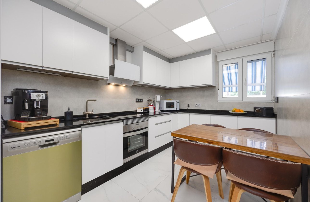 Resale - Town House -
Torrevieja - Aguas Nuevas