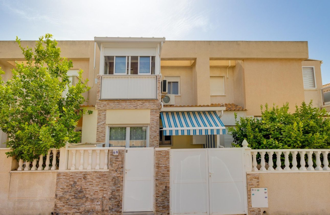 Resale - Town House -
Torrevieja - Aguas Nuevas
