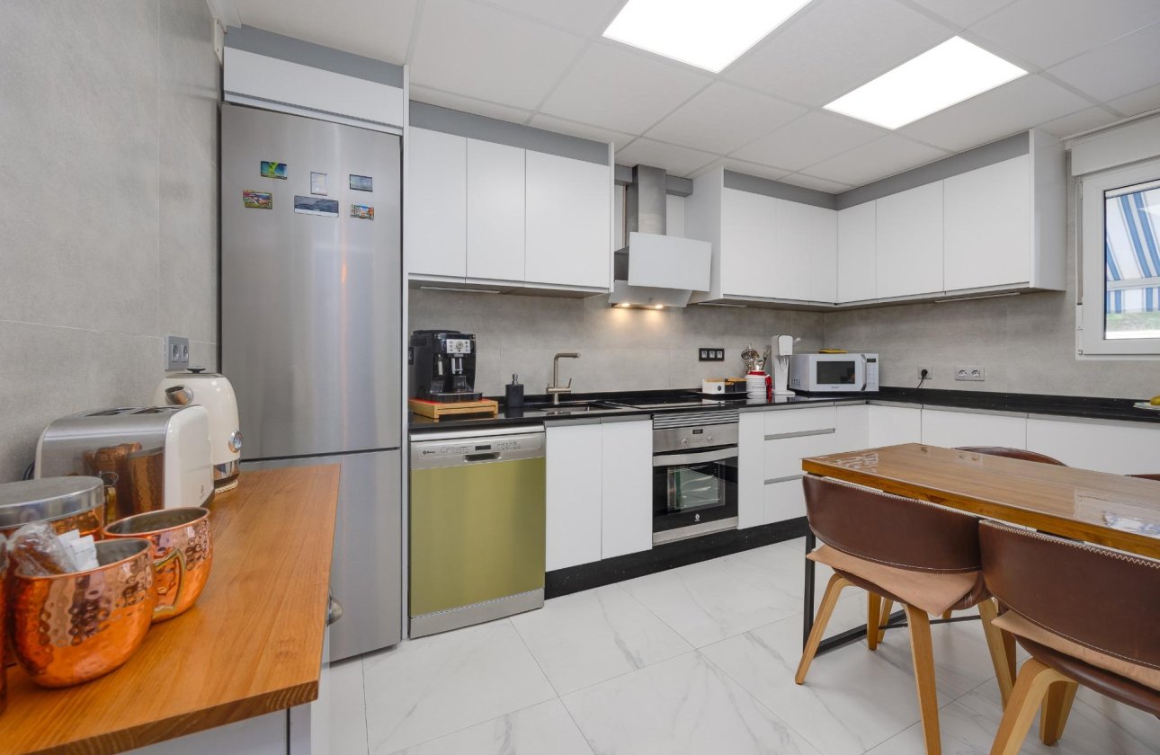 Resale - Town House -
Torrevieja - Aguas Nuevas