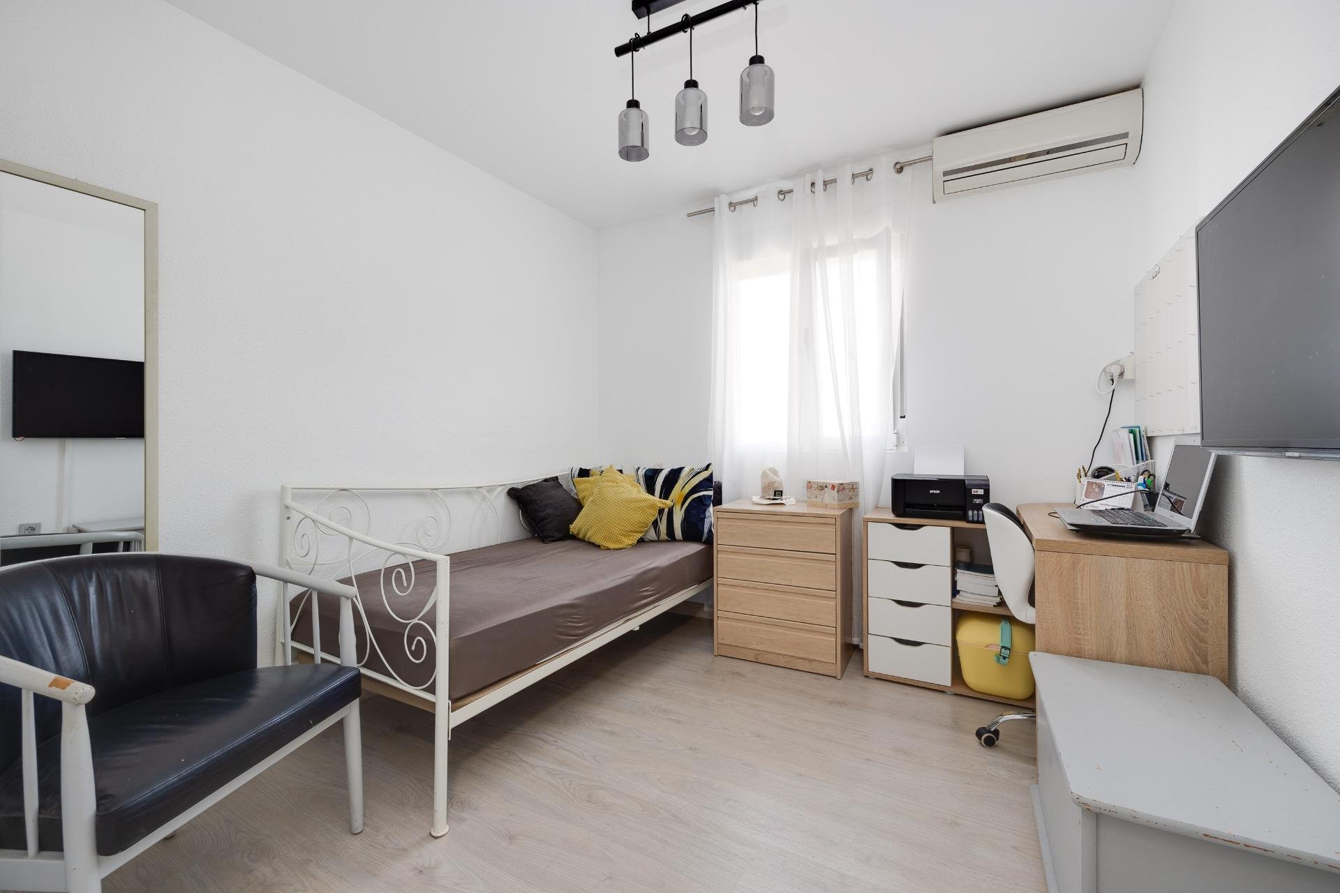 Resale - Town House -
Torrevieja - Aguas Nuevas
