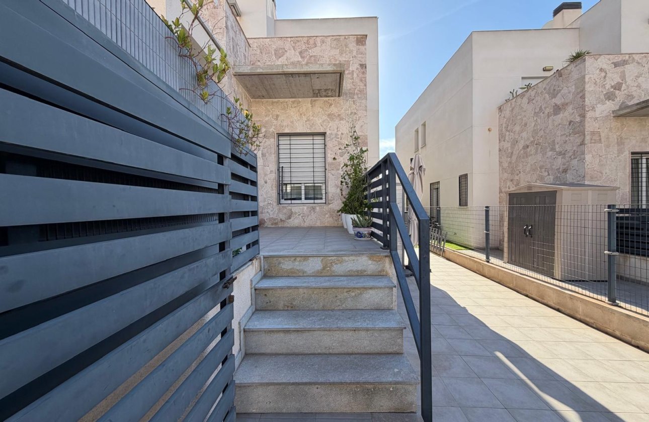 Resale - Town House -
Torrevieja - Aguas Nuevas