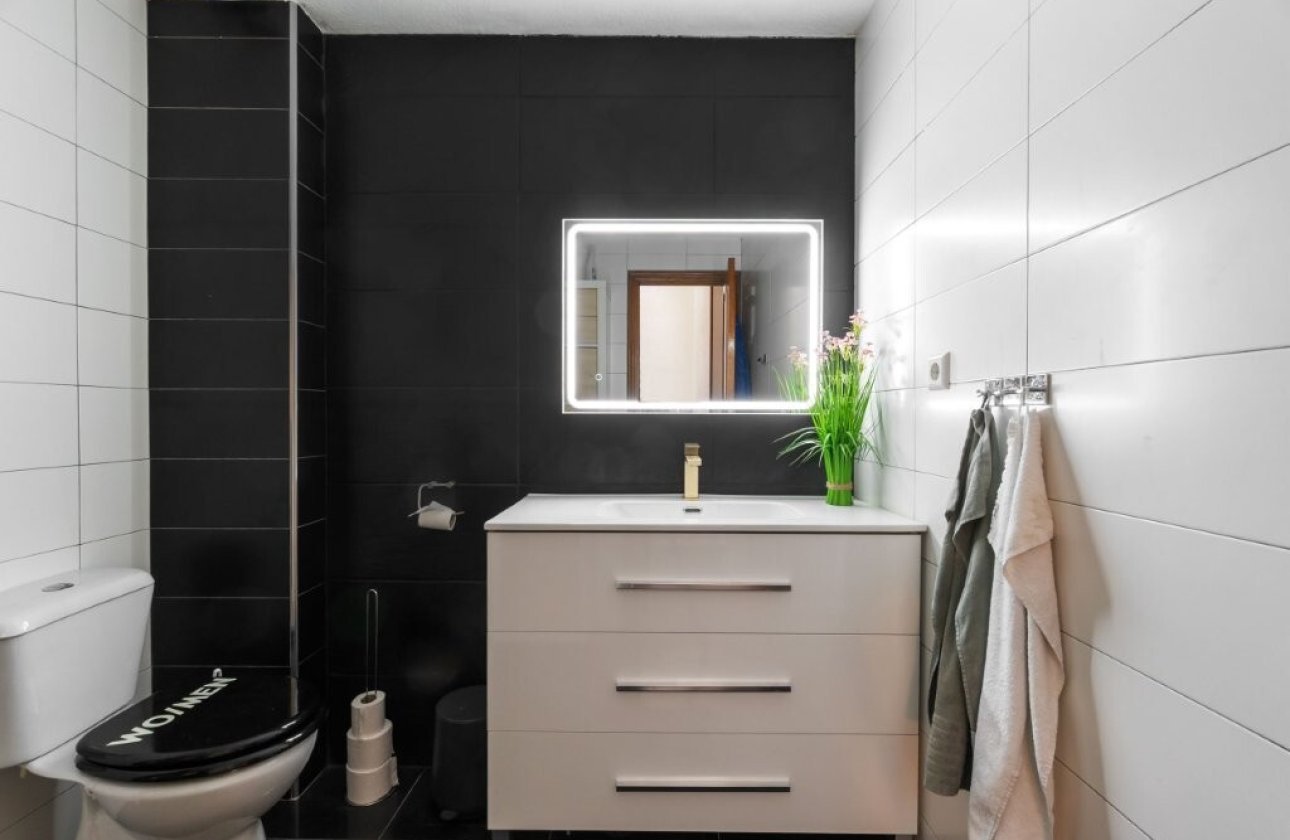 Resale - Town House -
Torrevieja - Cabo Cervera