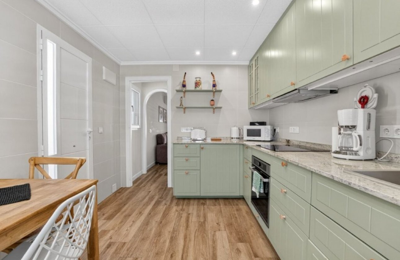 Resale - Town House -
Torrevieja - Cabo Cervera