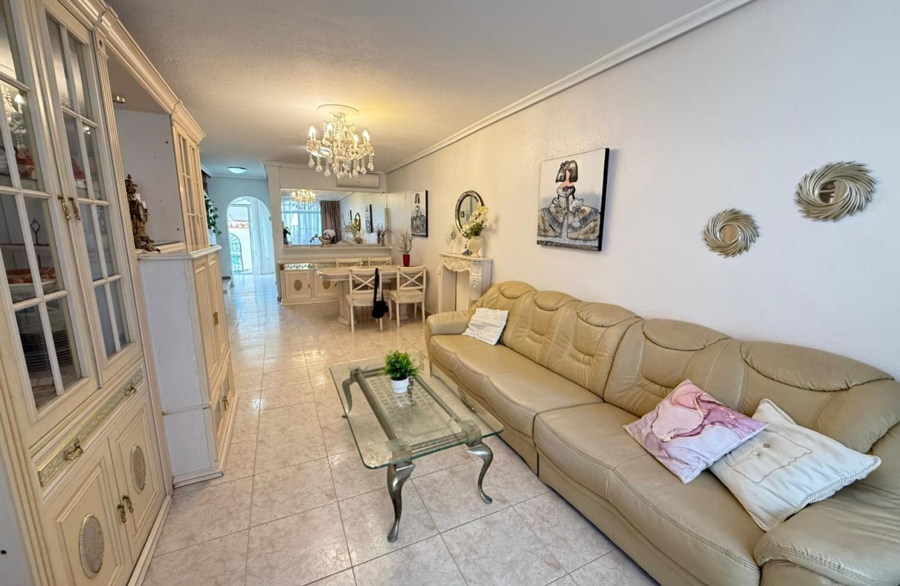 Resale - Town House -
Torrevieja - Calas Blanca