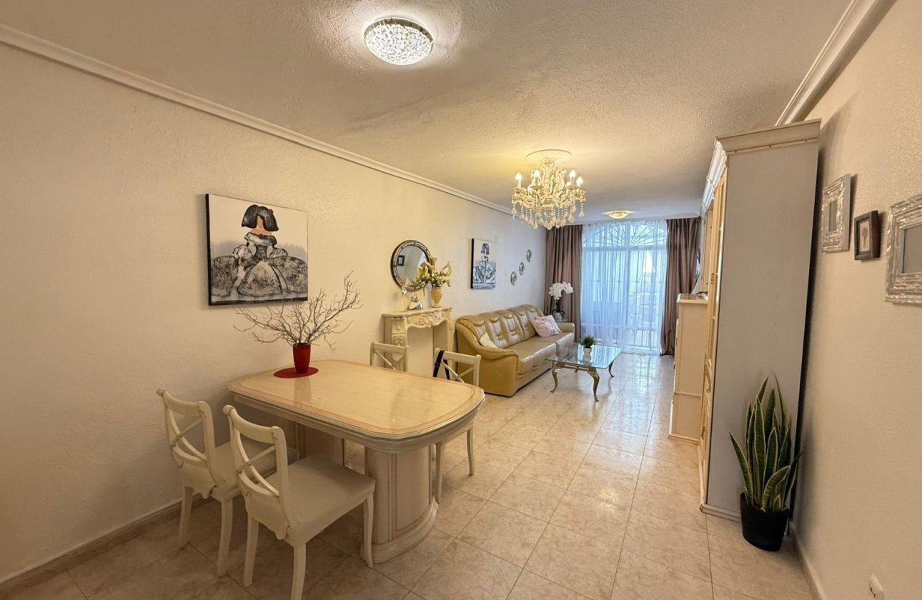 Resale - Town House -
Torrevieja - Calas Blanca