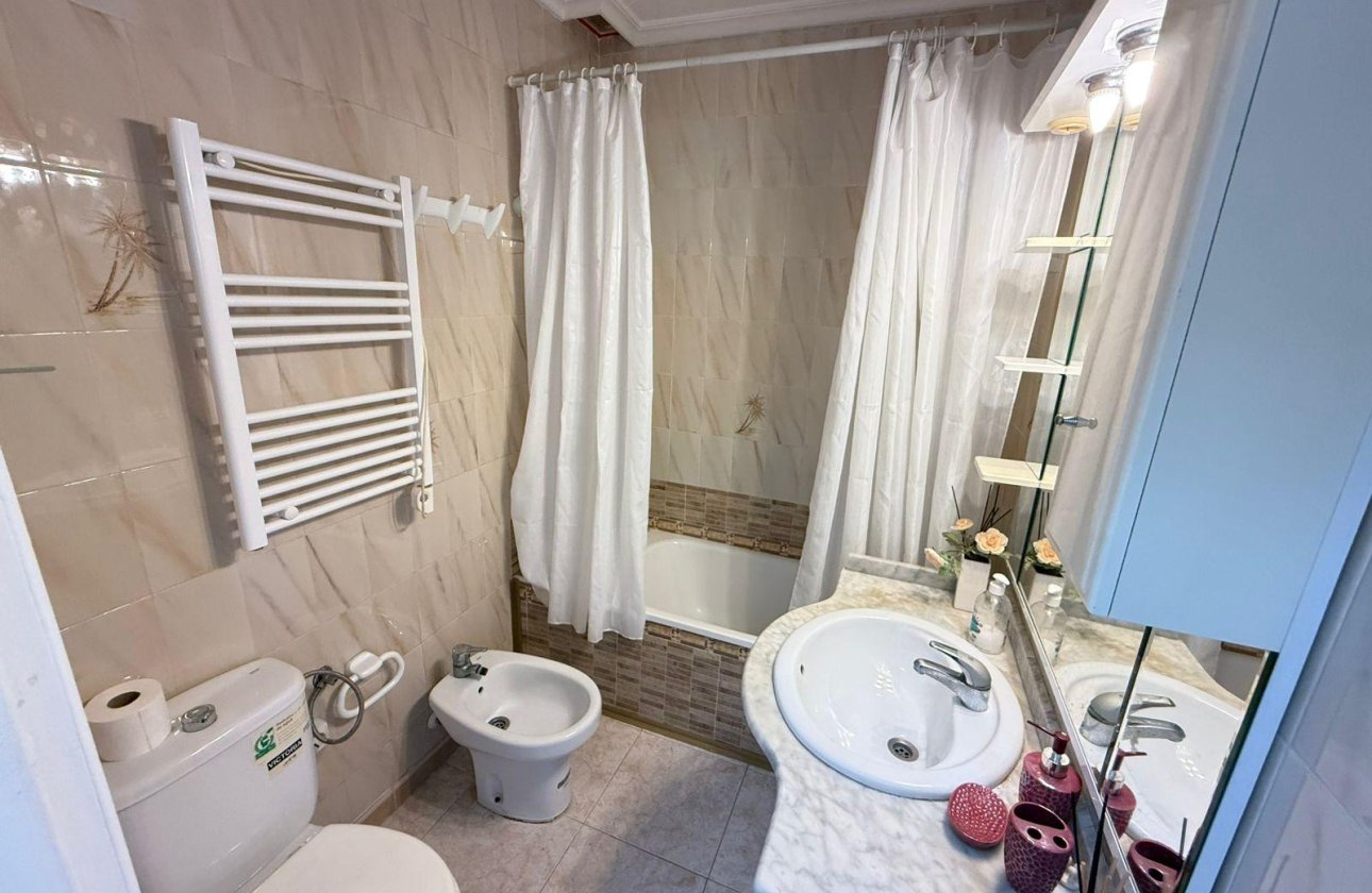 Resale - Town House -
Torrevieja - Calas Blanca