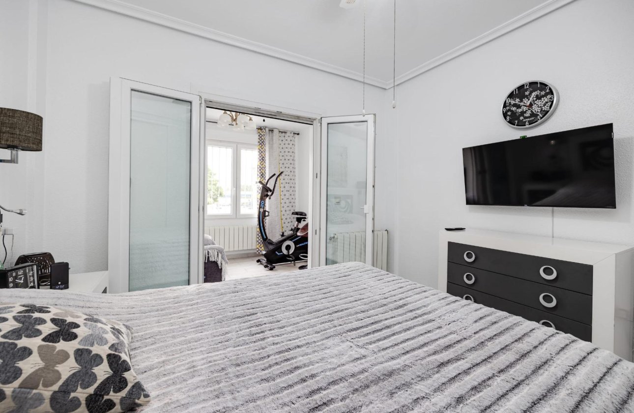 Resale - Town House -
Torrevieja - Calas Blanca