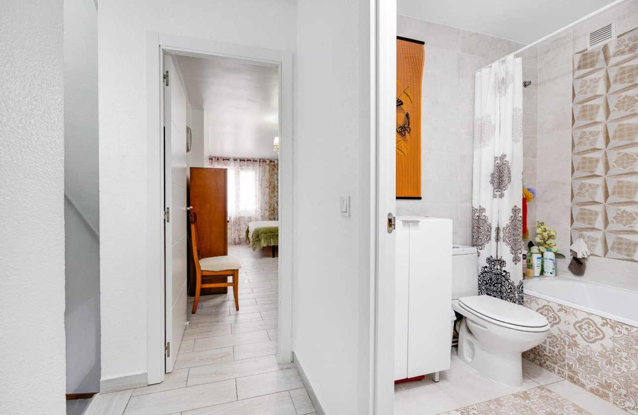 Resale - Town House -
Torrevieja - Calas Blanca