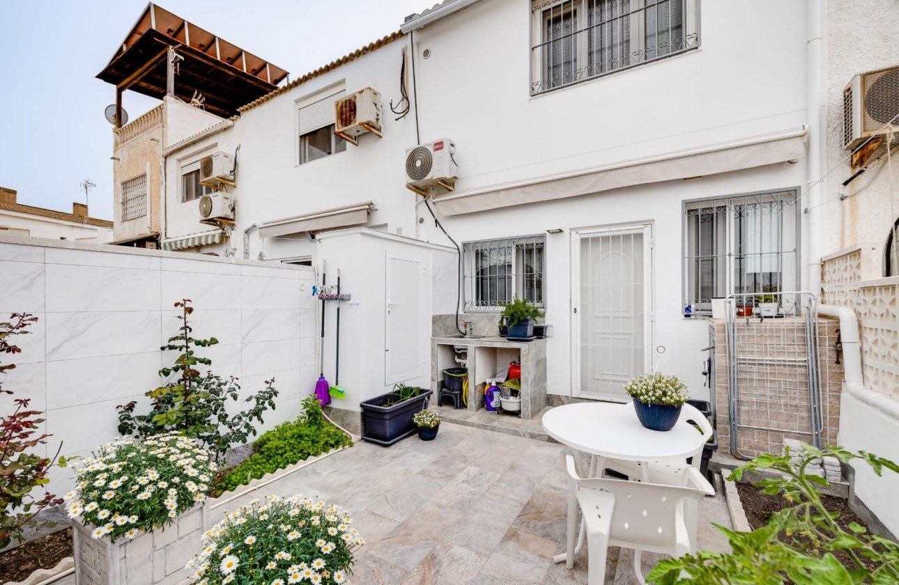 Resale - Town House -
Torrevieja - Calas Blanca