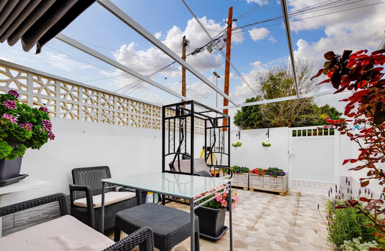 Resale - Town House -
Torrevieja - Calas Blanca
