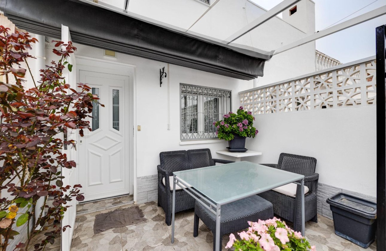 Resale - Town House -
Torrevieja - Calas Blanca