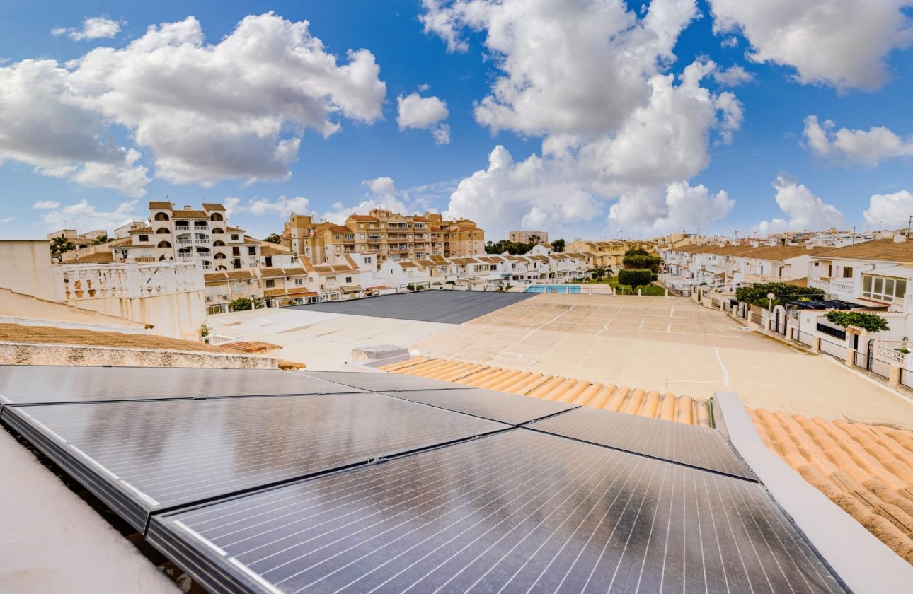 Resale - Town House -
Torrevieja - Calas Blanca