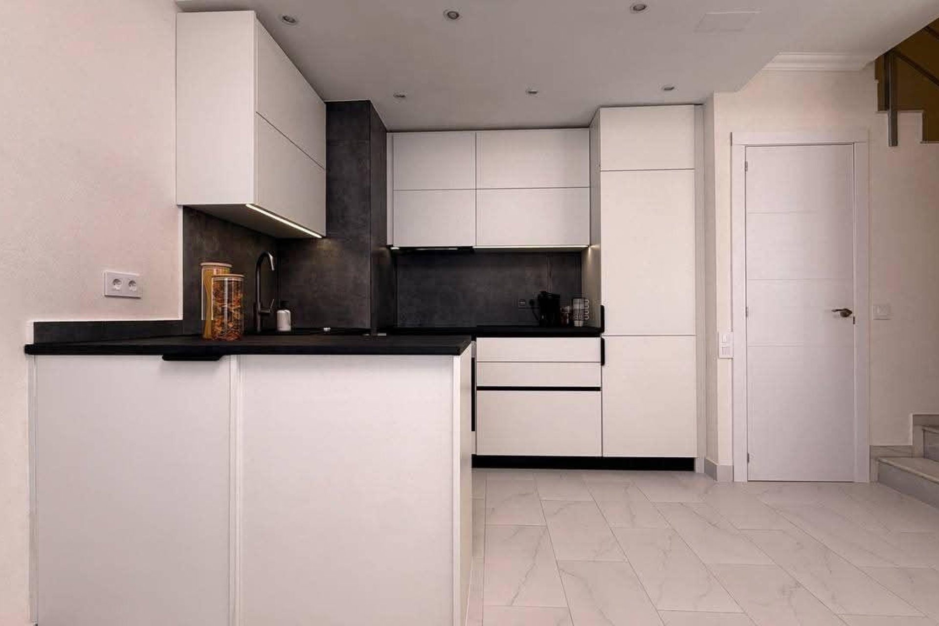 Resale - Town House -
Torrevieja - Calas Blanca