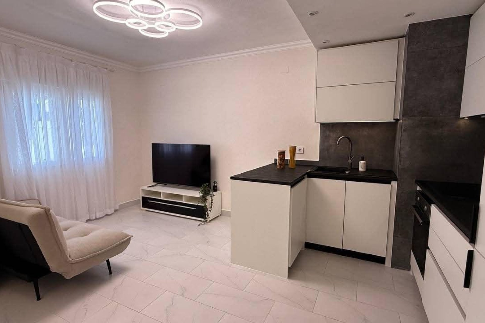 Resale - Town House -
Torrevieja - Calas Blanca