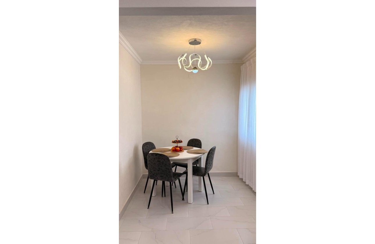 Resale - Town House -
Torrevieja - Calas Blanca
