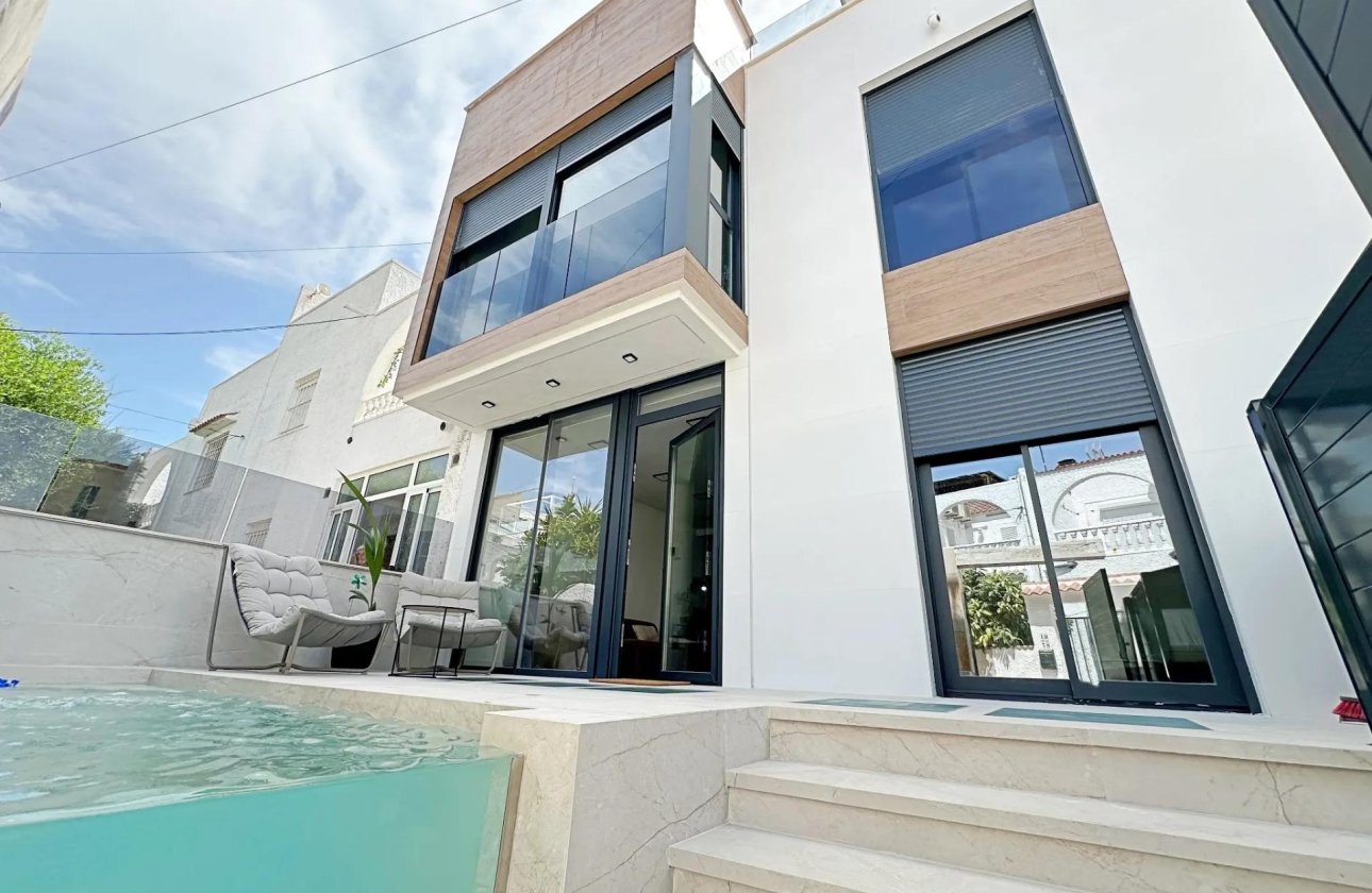 Resale - Town House -
Torrevieja - Calas Blanca