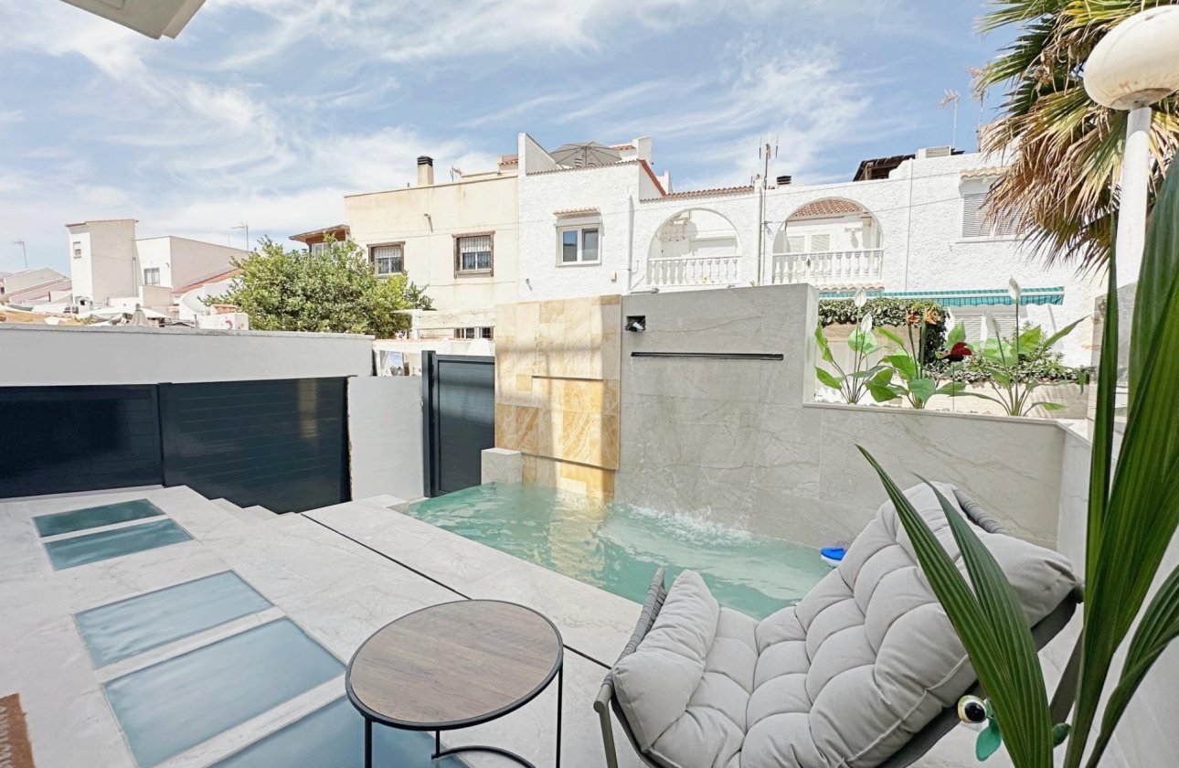 Resale - Town House -
Torrevieja - Calas Blanca