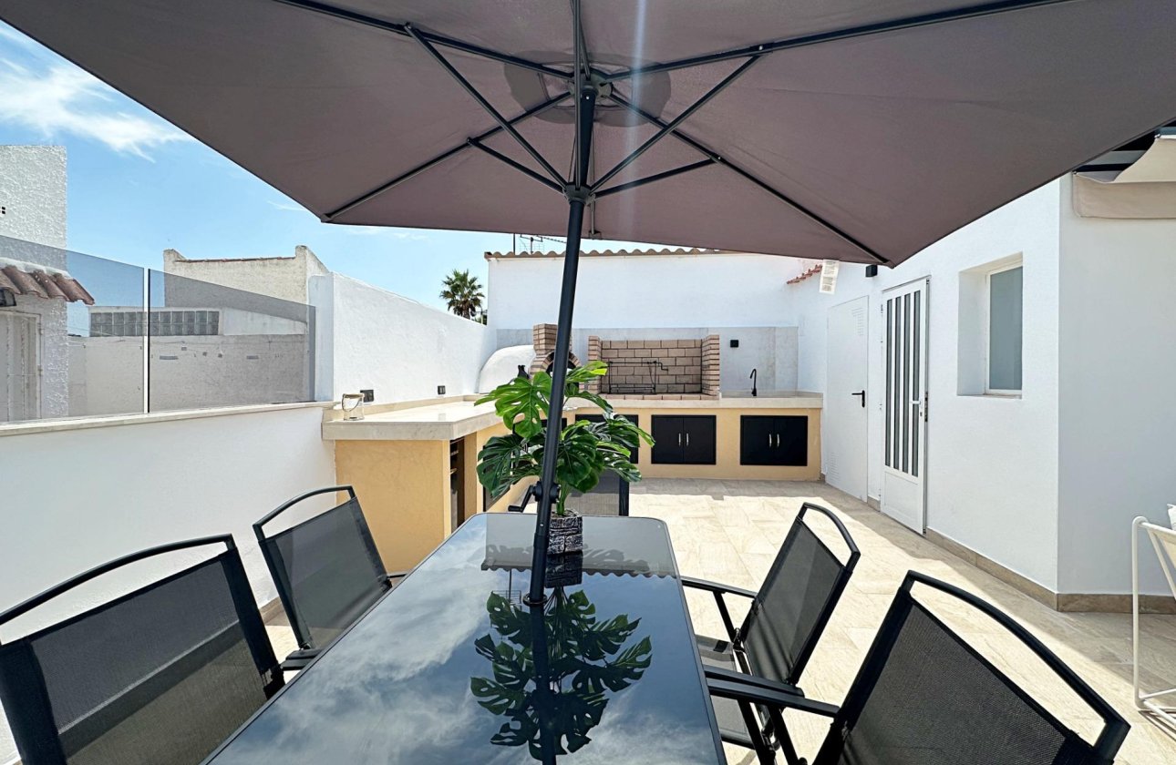 Resale - Town House -
Torrevieja - Calas Blanca