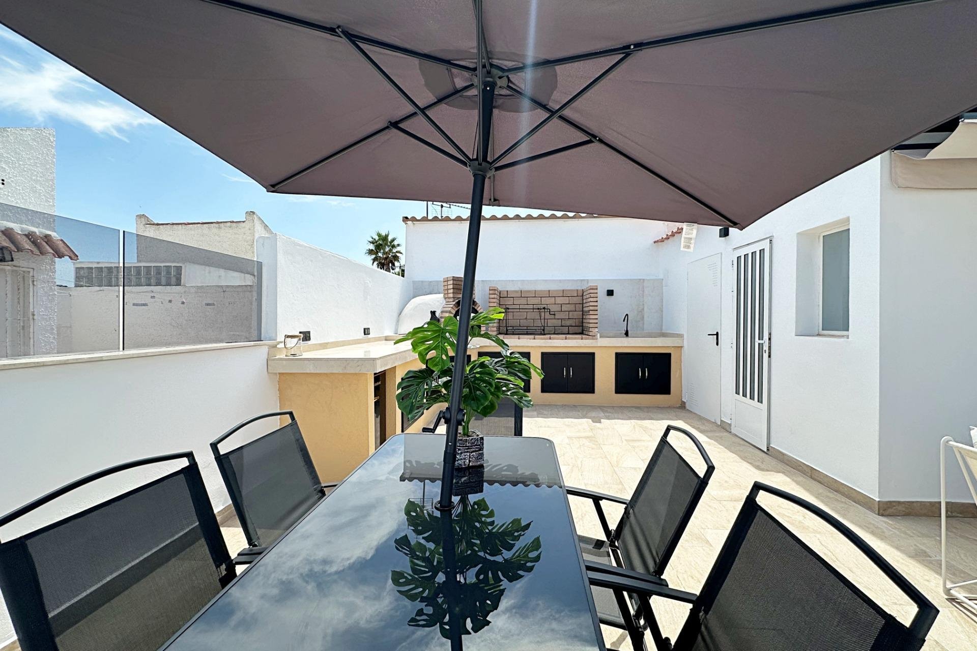 Resale - Town House -
Torrevieja - Calas Blanca