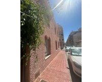 Resale - Town House -
Torrevieja - Centro