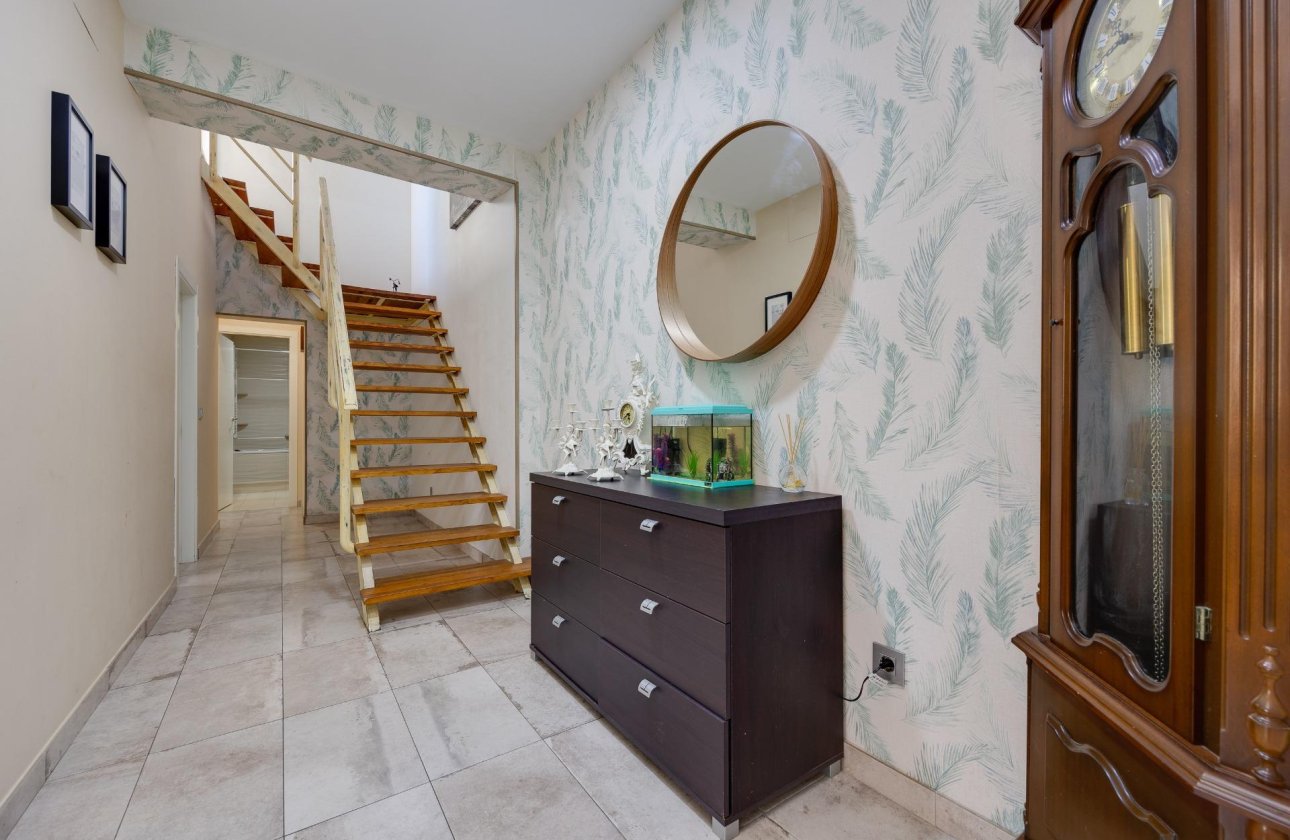 Resale - Town House -
Torrevieja - Centro