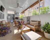 Resale - Town House -
Torrevieja - Centro