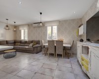 Resale - Town House -
Torrevieja - Centro