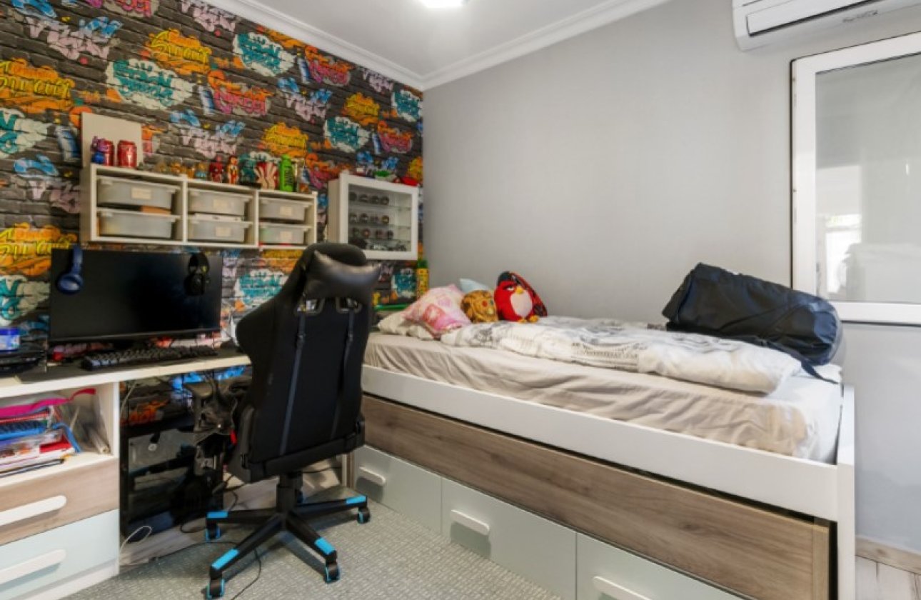 Resale - Town House -
Torrevieja - Costa Blanca