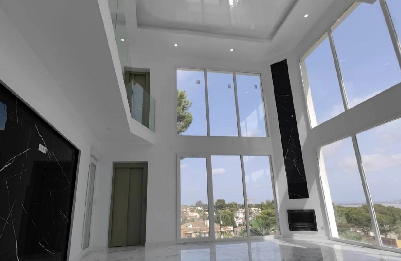 Resale - Town House -
Torrevieja - Costa Blanca