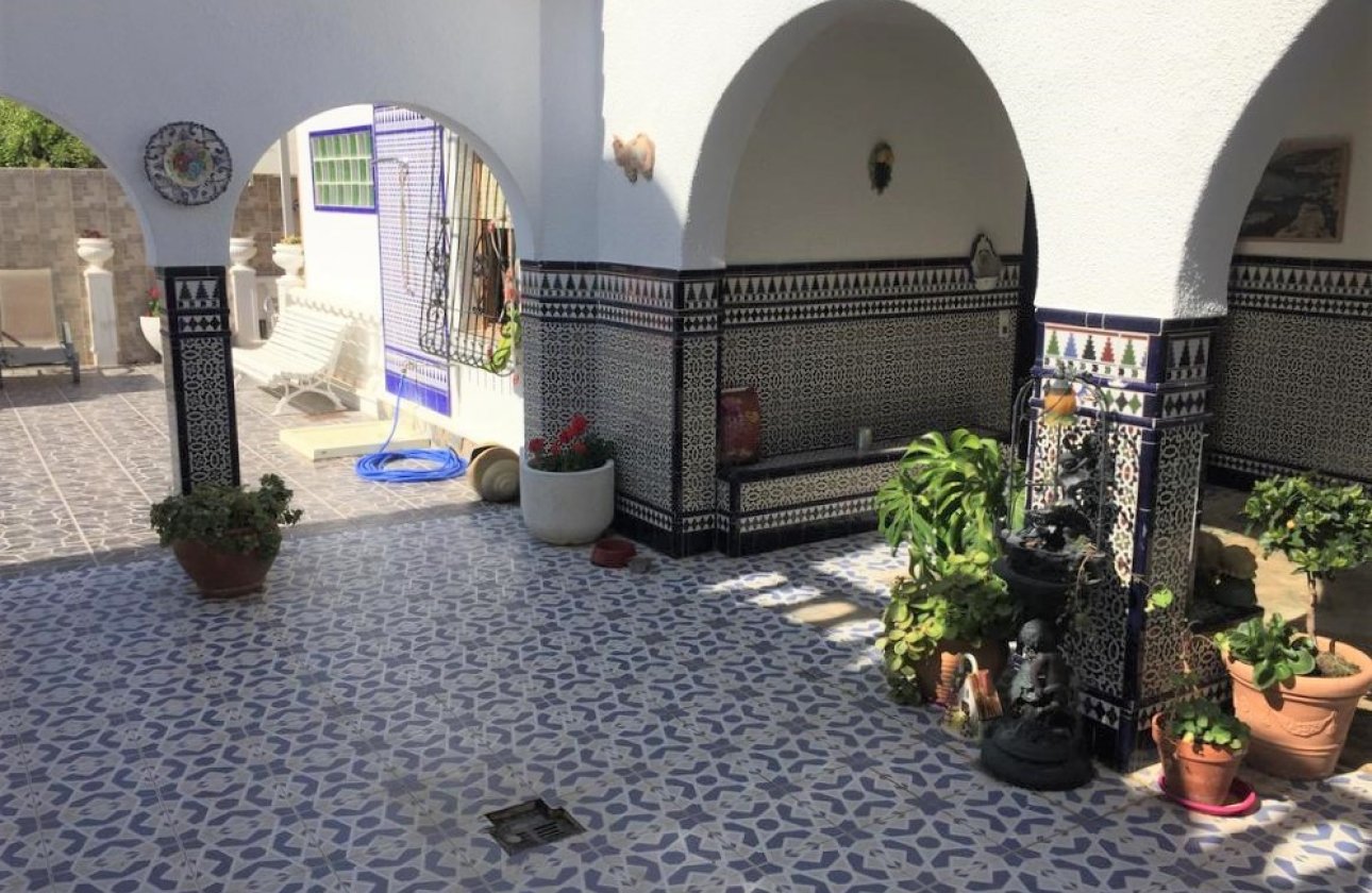 Resale - Town House -
Torrevieja - Costa Blanca